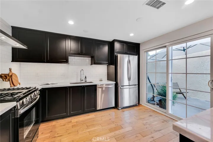 16733 Vanowen Street 41, Lake Balboa, California 91406