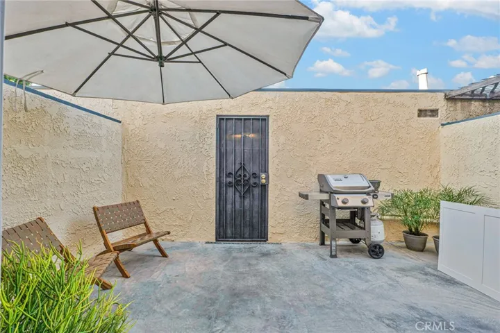 16733 Vanowen Street 41, Lake Balboa, California 91406