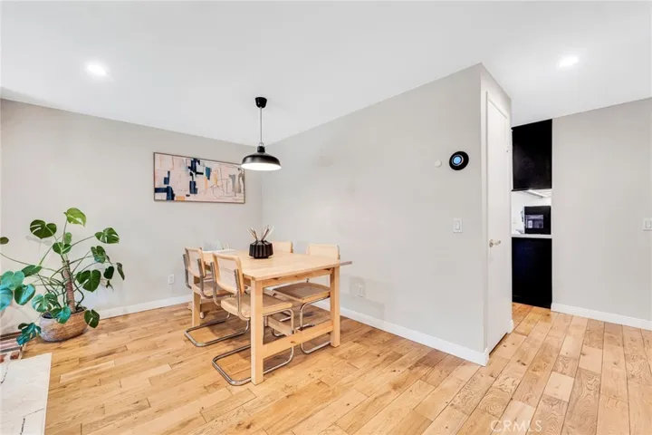 16733 Vanowen Street 41, Lake Balboa, California 91406