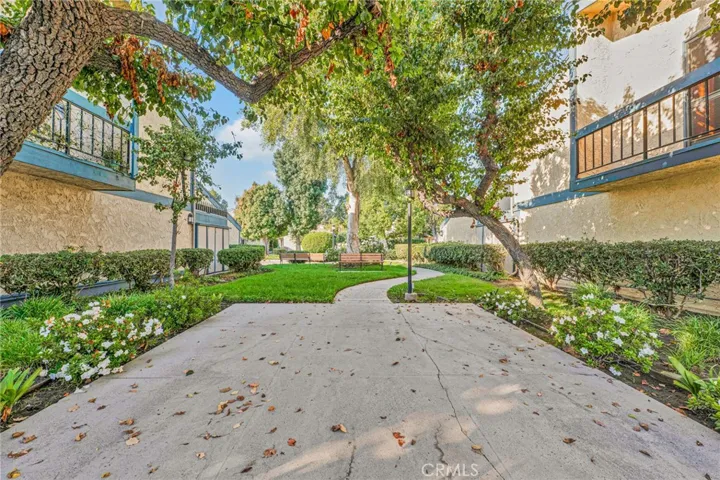 16733 Vanowen Street 41, Lake Balboa, California 91406