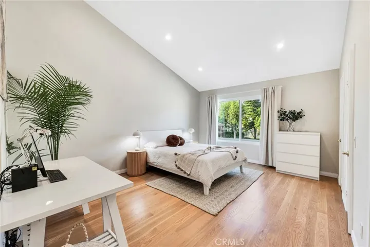 16733 Vanowen Street 41, Lake Balboa, California 91406