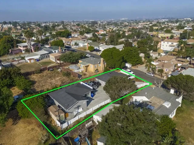 5781 83 Midwick Street, Paradise Hills, California 92139