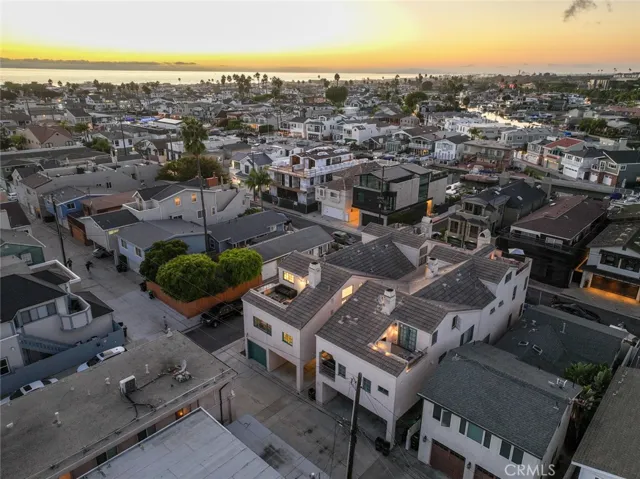 600 1/2 36th, Newport Beach, California 92663