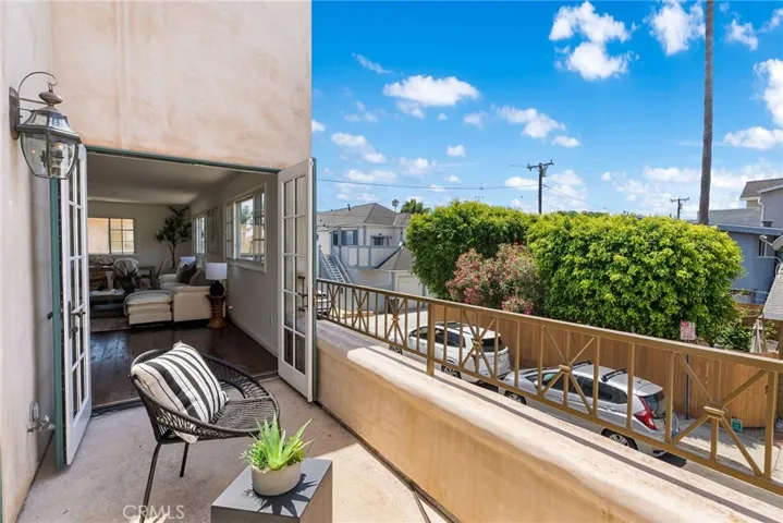 deck off of living room and secondary bedroom