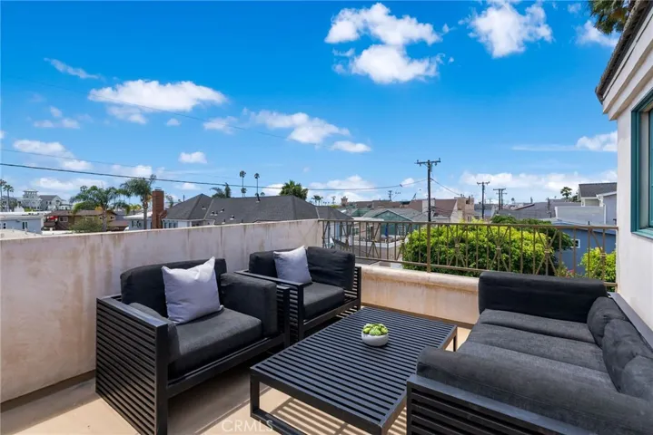 Rooftop deck