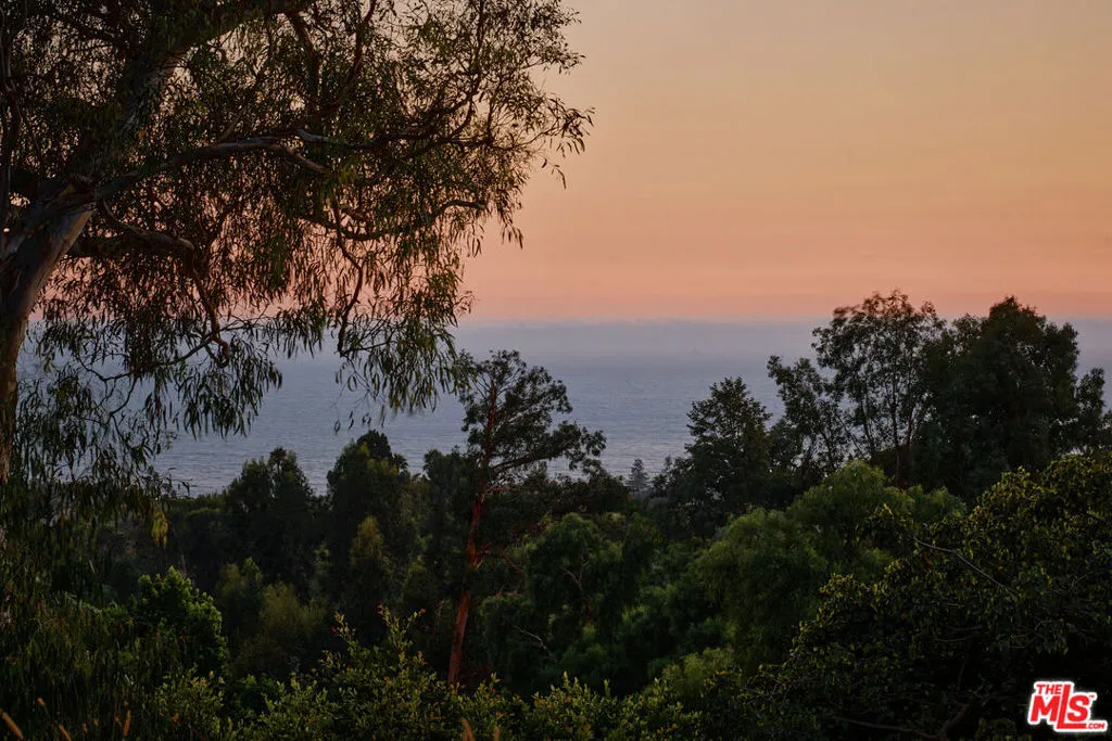 5637 Busch Drive, Malibu, California 90265 home-pic-26