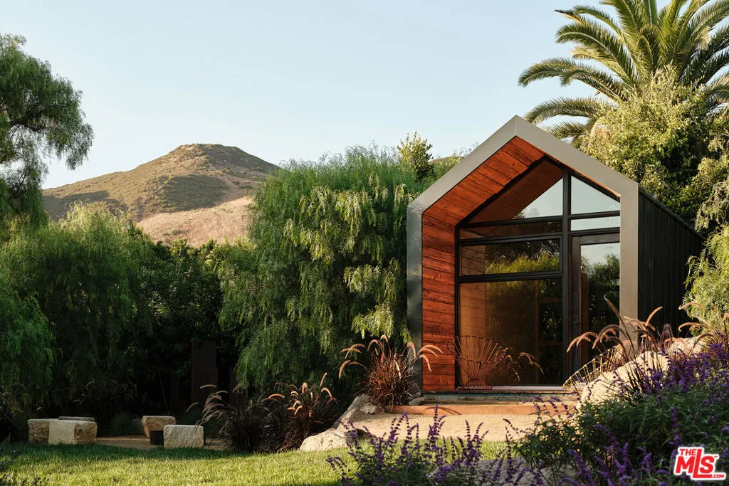5637 Busch Drive, Malibu, California 90265 home-pic-19