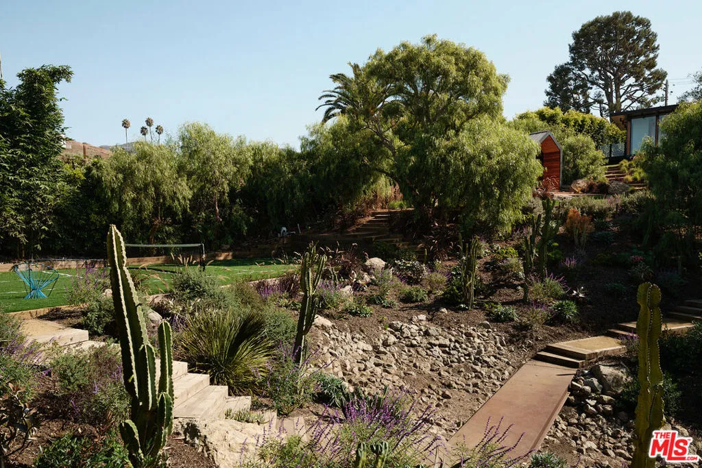 5637 Busch Drive, Malibu, California 90265 home-pic-21