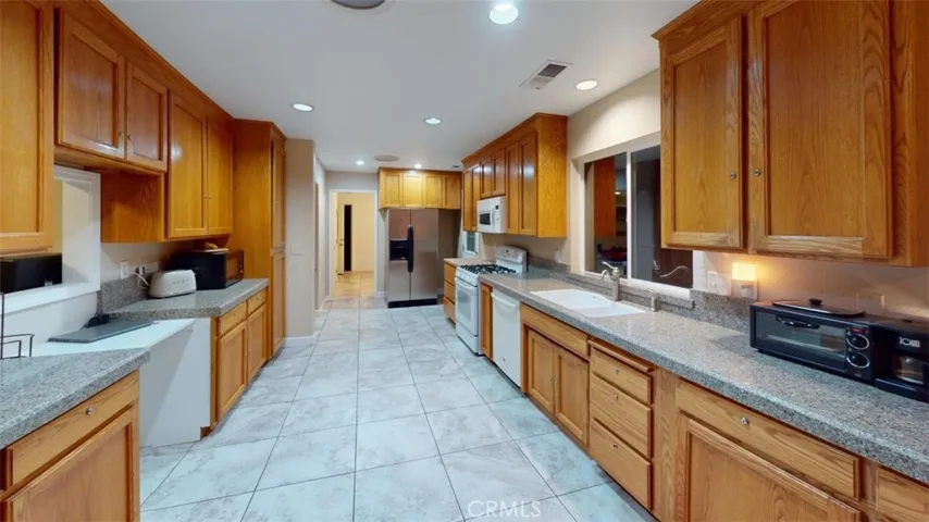 6 Avery Court, Oroville, California 95965