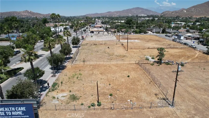5359 Mission Boulevard, Jurupa Valley, California 92509