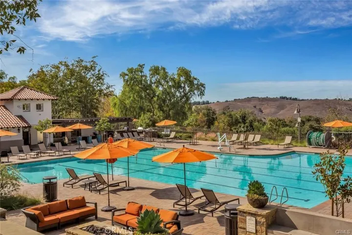 91 Bloomfield Lane, Rancho Santa Margarita, California 92688