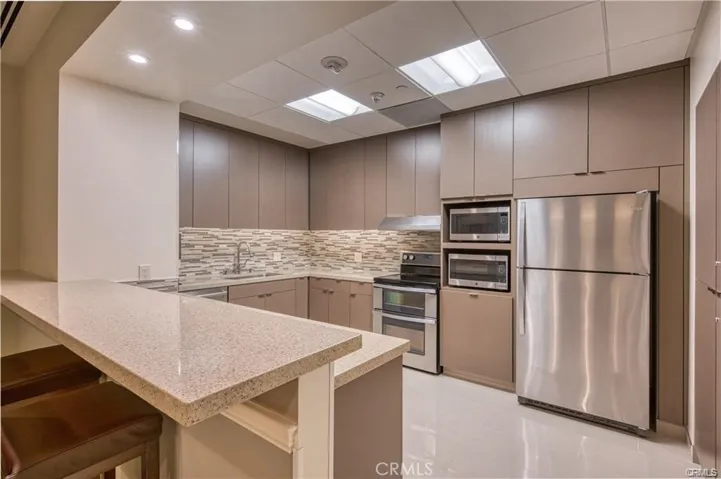 Common area kitchen