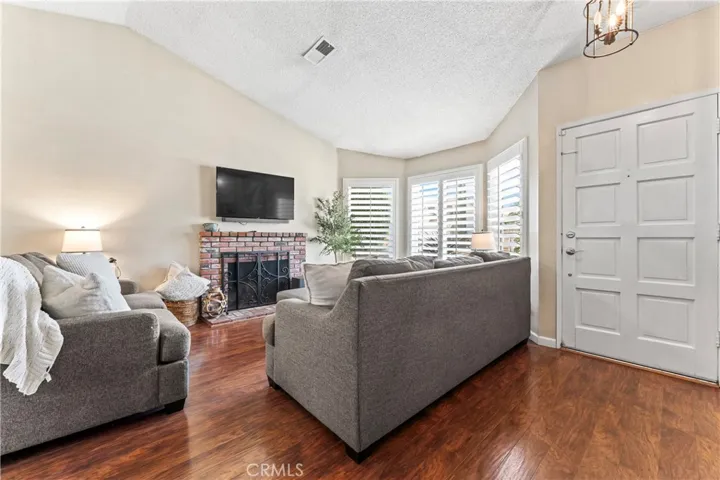 11339 Burl Drive, Fontana, California 92337