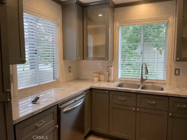 194 Via Contento, Rancho Santa Margarita, California 92688