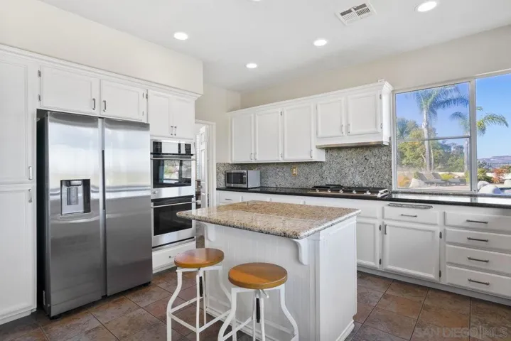 5173 Avenida De La Plata, Oceanside, California 92057