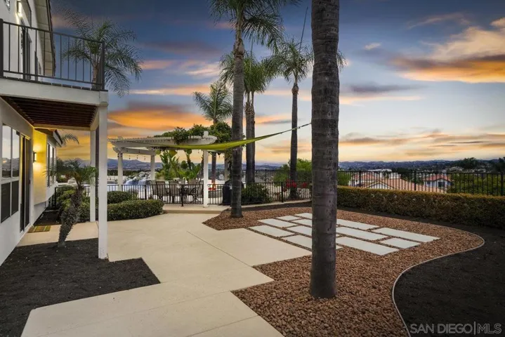5173 Avenida De La Plata, Oceanside, California 92057