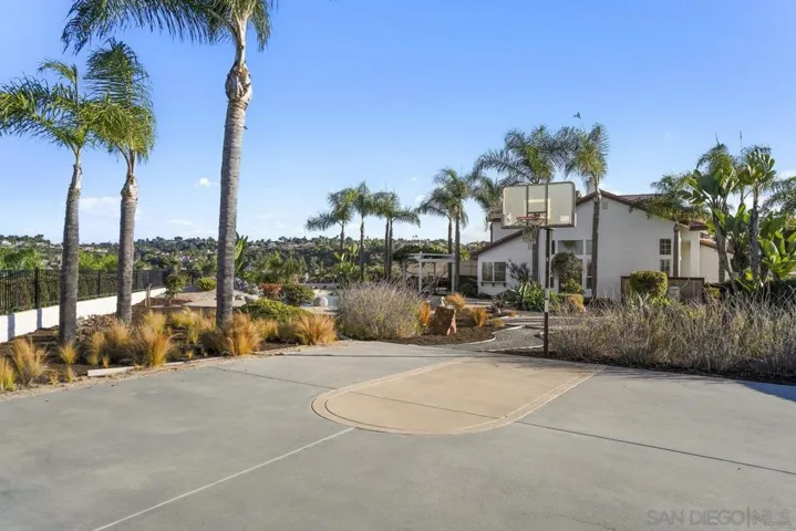 5173 Avenida De La Plata, Oceanside, California 92057