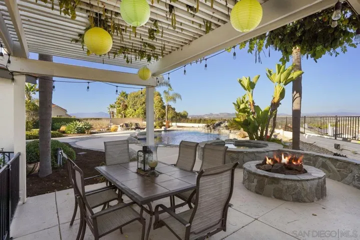 5173 Avenida De La Plata, Oceanside, California 92057