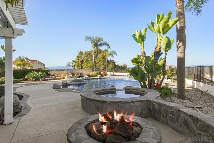 5173 Avenida De La Plata, Oceanside, California 92057