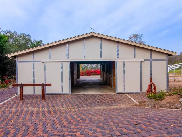 5 Rolling View Lane, Fallbrook, California 92028