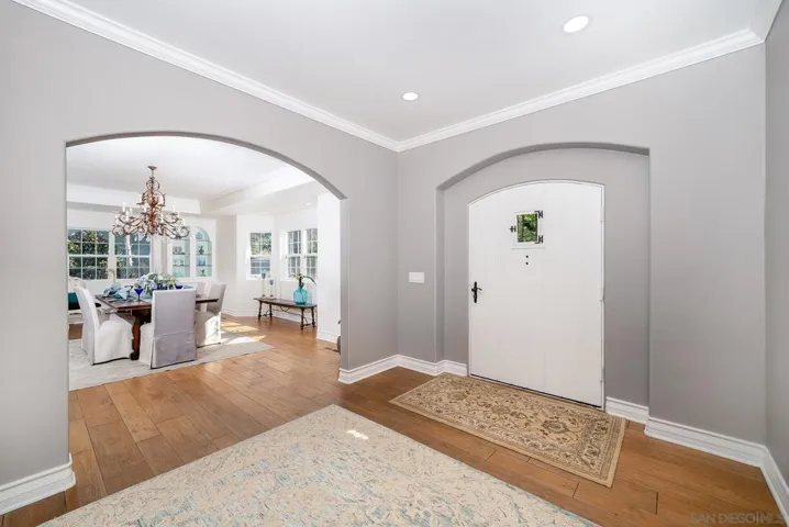 5 Rolling View Lane, Fallbrook, California 92028