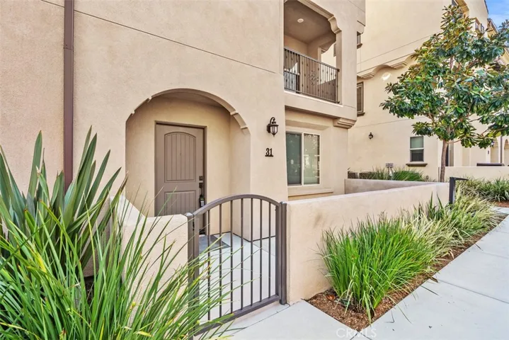 1571 Fortaleza Way, Vista, California 92081