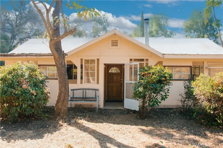 20176 Alexander Avenue, Anderson, California 96007