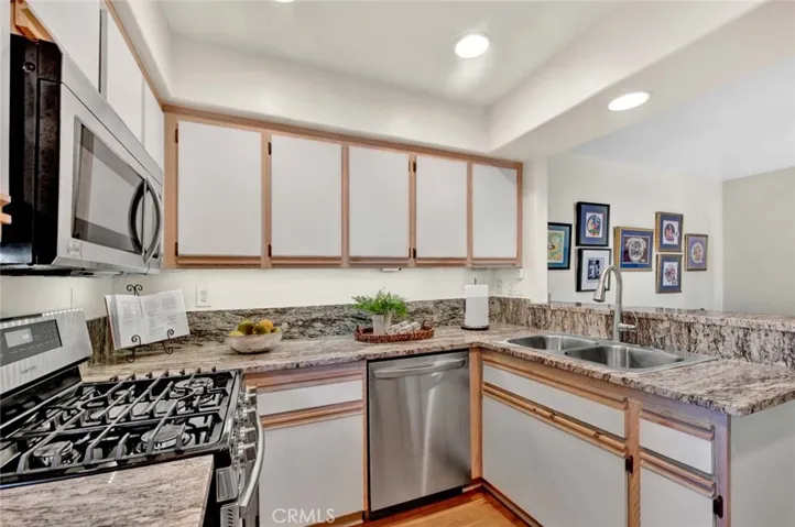 7879 E Viewrim Drive, Anaheim Hills, California 92808