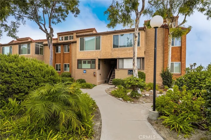 17162 Bluewater Lane, Huntington Beach, California 92649
