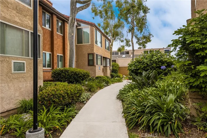 17162 Bluewater Lane, Huntington Beach, California 92649