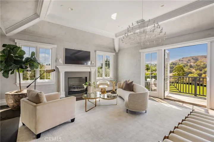 24200 Hidden Ridge Road, Hidden Hills, California 91302