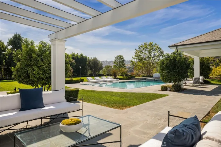 24200 Hidden Ridge Road, Hidden Hills, California 91302