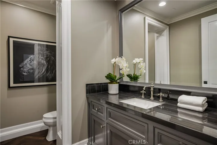 24200 Hidden Ridge Road, Hidden Hills, California 91302