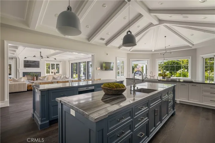 24200 Hidden Ridge Road, Hidden Hills, California 91302