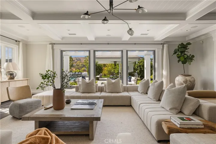 24200 Hidden Ridge Road, Hidden Hills, California 91302
