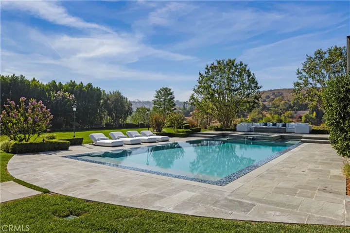 24200 Hidden Ridge Road, Hidden Hills, California 91302
