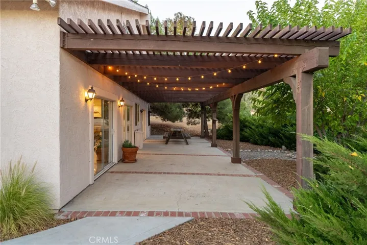 1285 Beaver Creek Lane, Paso Robles, California 93446
