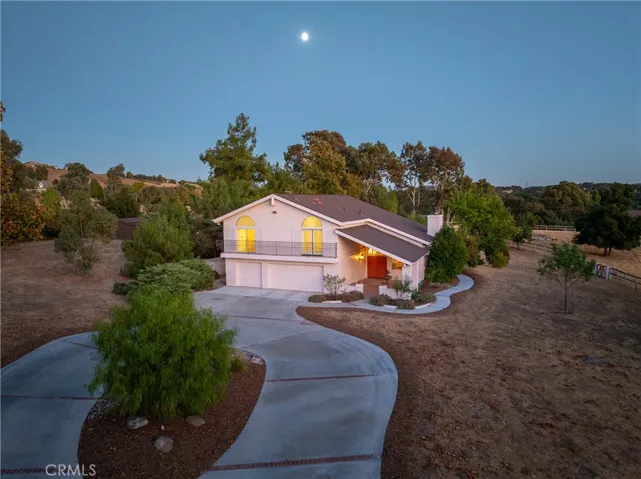 1285 Beaver Creek Lane, Paso Robles, California 93446
