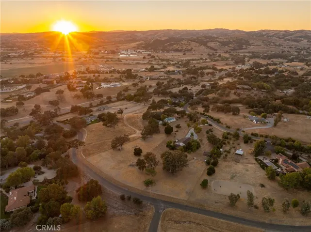 1285 Beaver Creek Lane, Paso Robles, California 93446