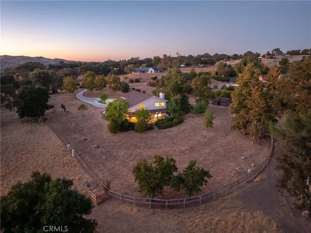 1285 Beaver Creek Lane, Paso Robles, California 93446