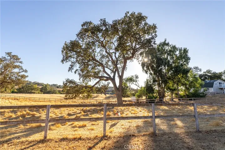 1285 Beaver Creek Lane, Paso Robles, California 93446