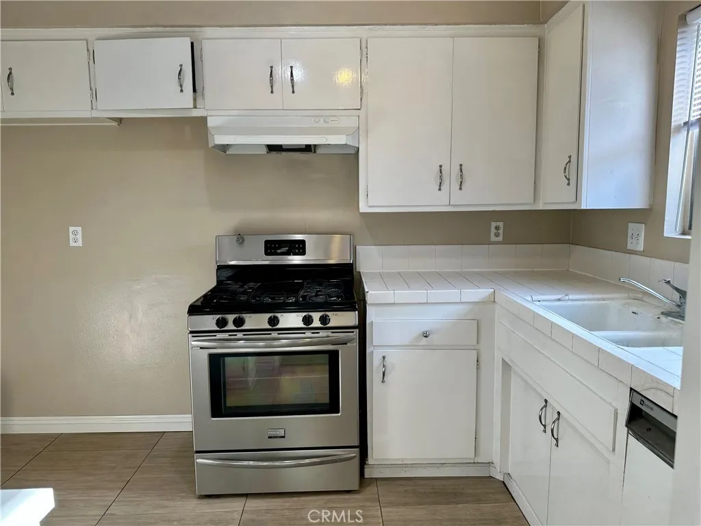 135 Diamond Street, Arcadia, California 91006 home-pic-11