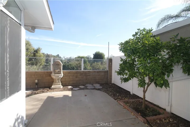 22262 Summit Hill Drive 4, Lake Forest, California 92630