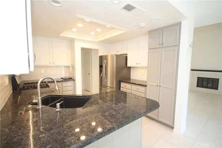 22262 Summit Hill Drive 4, Lake Forest, California 92630
