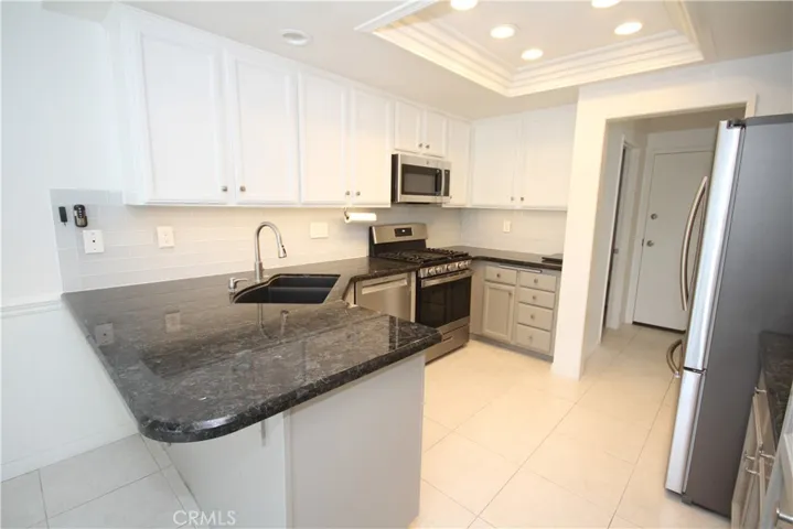 22262 Summit Hill Drive 4, Lake Forest, California 92630