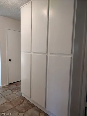 2894 Overland Court, Highland, California 92346