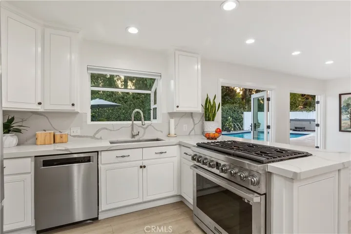 1072 Charwood Lane, North Tustin, California 92705