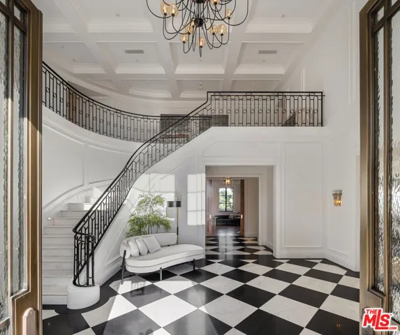 4533 Cockerham Drive, Los Angeles, California 90027