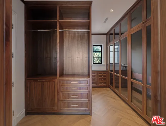 4533 Cockerham Drive, Los Angeles, California 90027