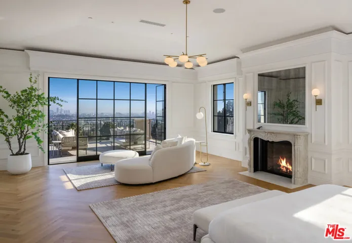 4533 Cockerham Drive, Los Angeles, California 90027